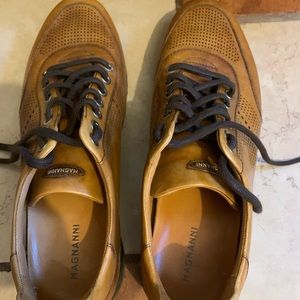 Magnanni size ten shoes